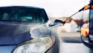 Jak często myć samochód zimą i jak zrobić to dobrze?