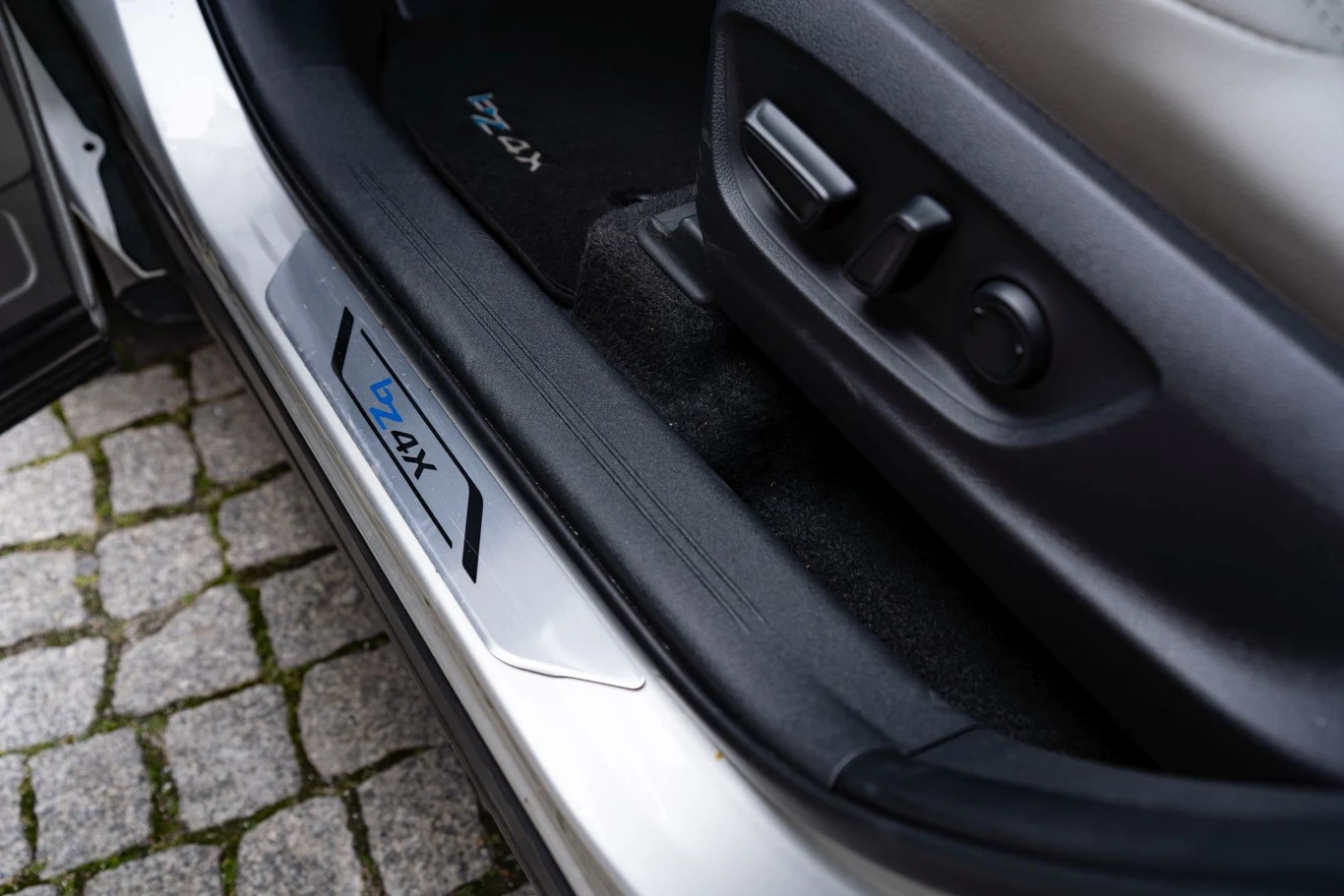 Toyota bZ4X 218 KM 4x4 XMODE