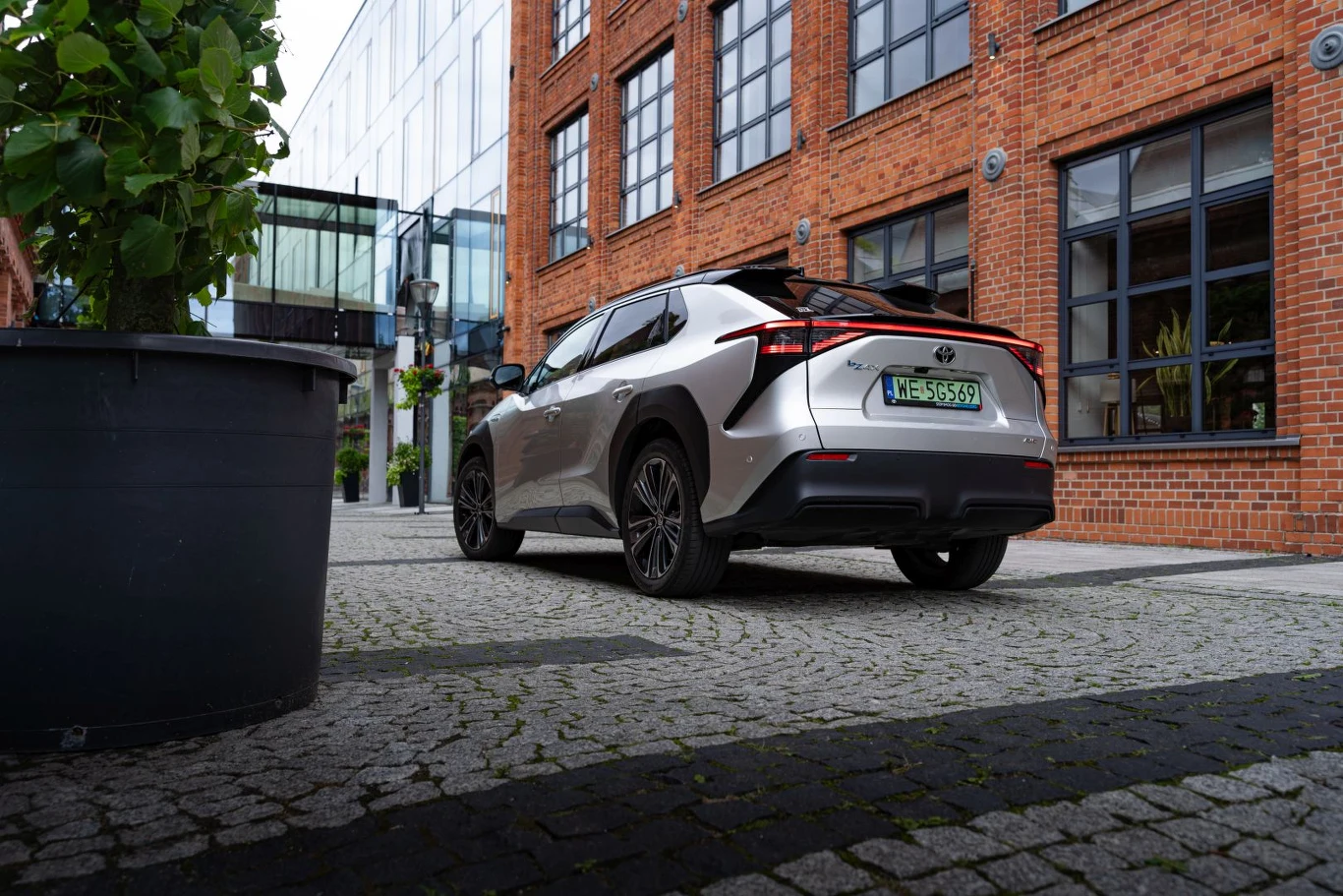 Toyota bZ4X 218 KM 4x4 XMODE