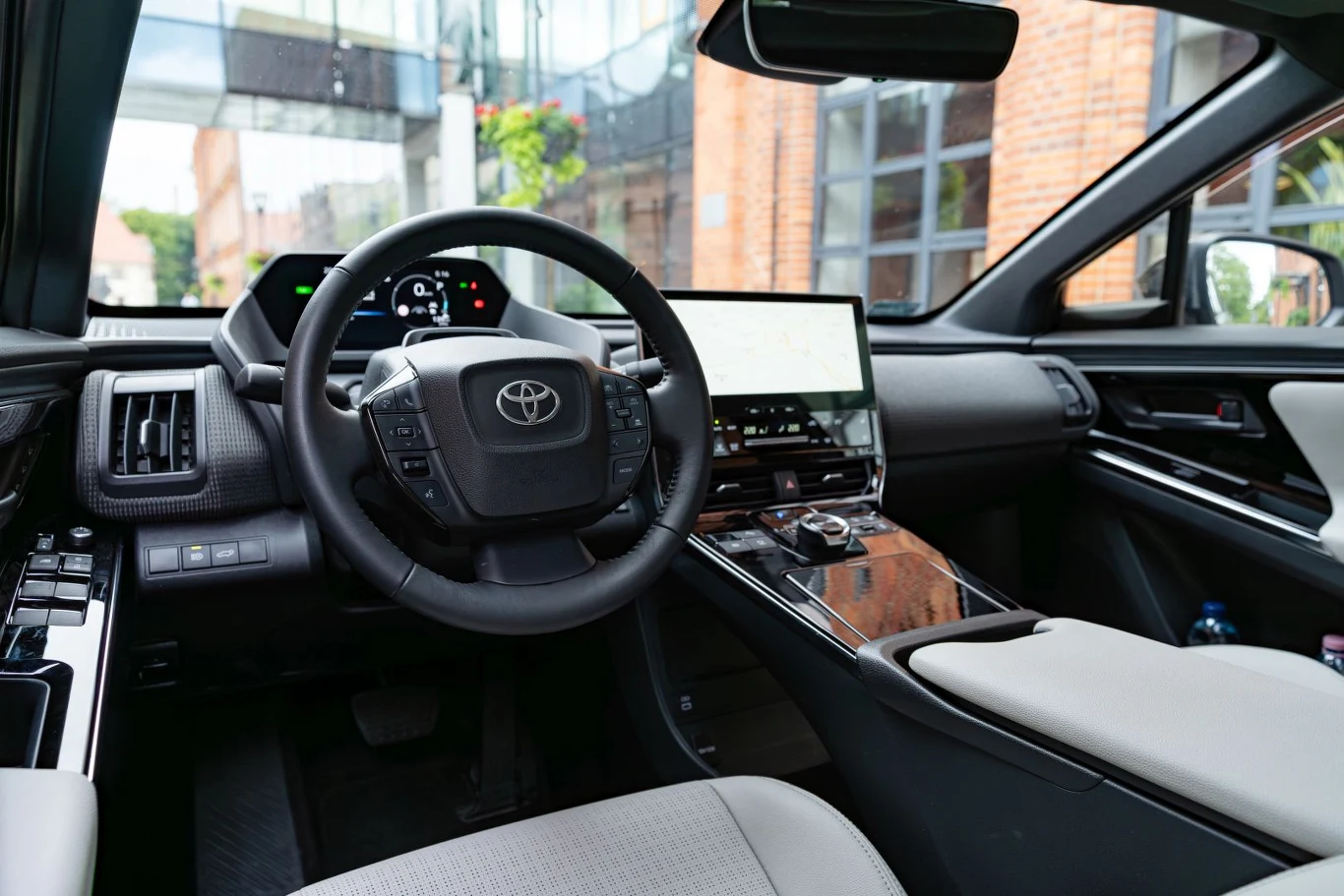 Toyota bZ4X 218 KM 4x4 XMODE