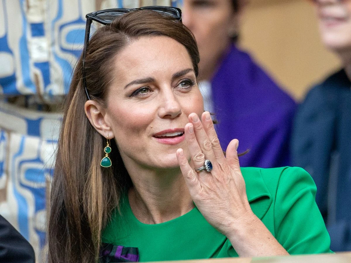 Kate Middleton zostawiła w restauracji wyjątkowo duży napiwek Kate Middleton zostawiła w restauracji wyjątkowo duży napiwek