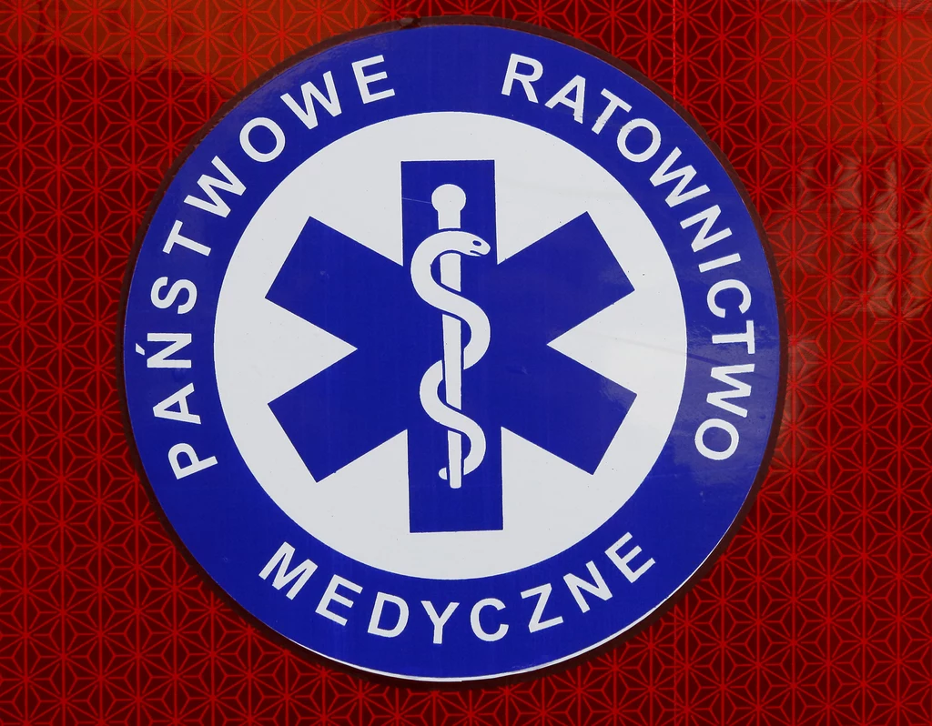 Wąż Eskulapa owinięty wokół laski stał się symbolem medycyny i farmacji. Wąż Eskulapa owinięty wokół laski stał się symbolem medycyny i farmacji.