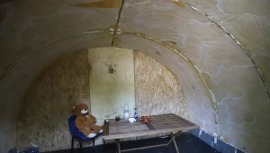 Będzie można budować przydomowe schrony i ukrycia bez specjalnego zezwolenia. Na zdj. przykład niewielkiego, przydomowego schronu