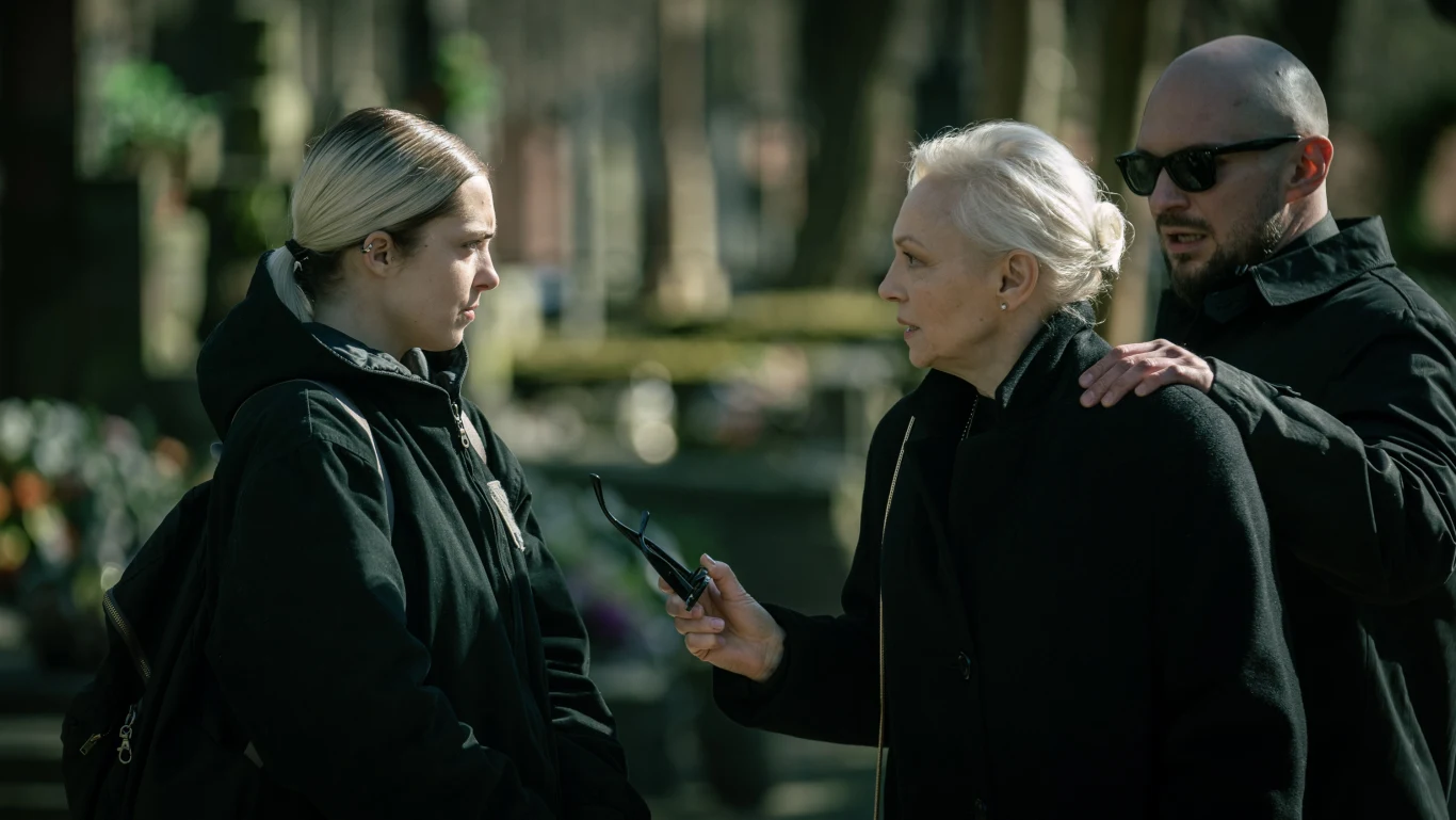 Kadr z filmu "Ukryta sieć", fot. Karolina Grabowska