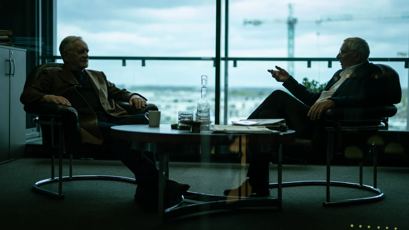 Kadr z filmu "Ukryta sieć", fot. Karolina Grabowska