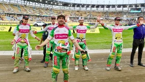 Plują na regulamin, ale takiego napięcia już dawno nie było. Niedziela z kalkulatorem