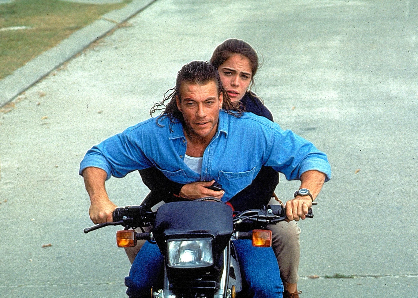 Jean-Claude Van Damme i Yancy Butler w filmie "Nieuchwytny cel" Jean-Claude Van Damme i Yancy Butler w filmie "Nieuchwytny cel"