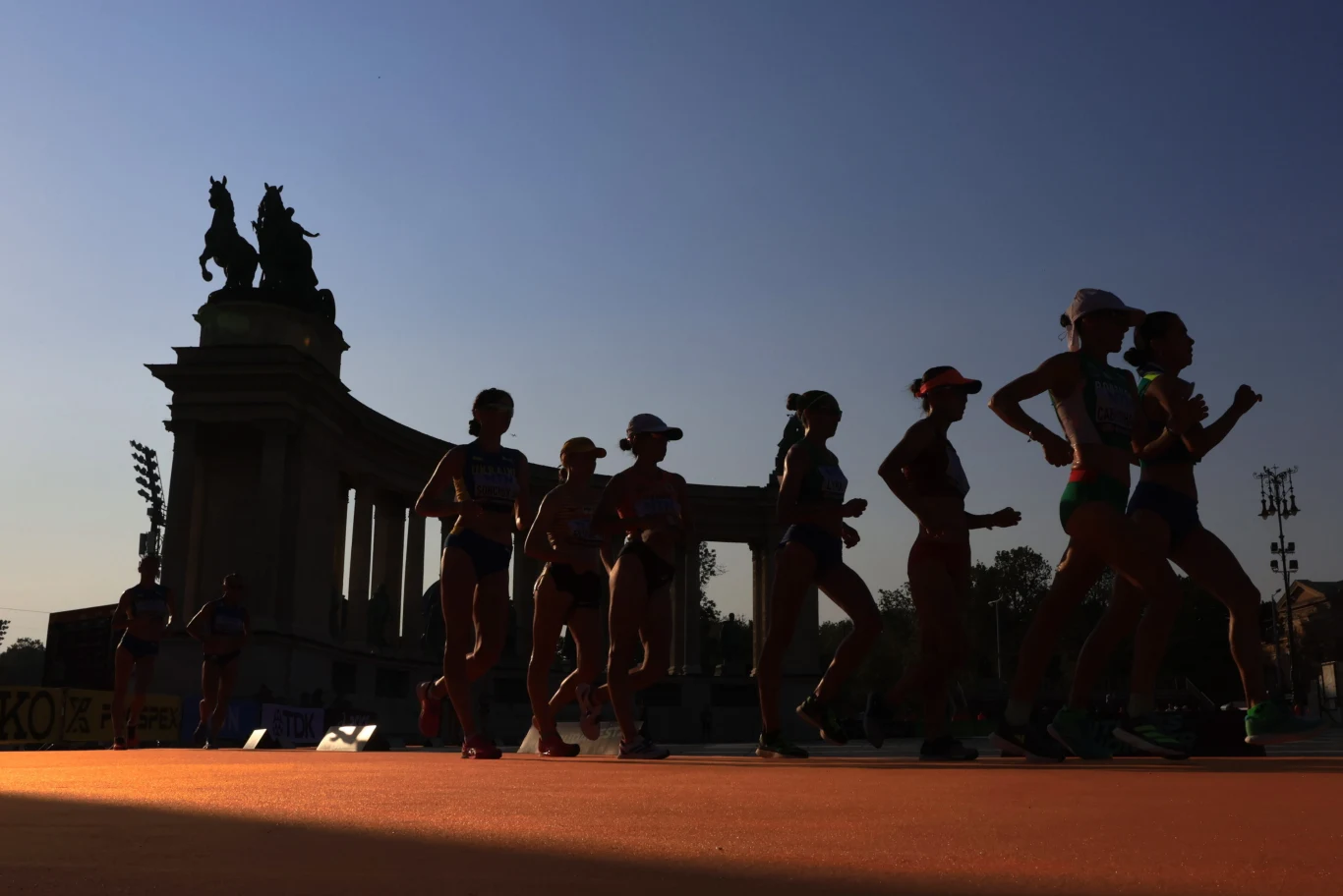 Chód w Budapeszcie w czasie lekkoatletycznych MŚ odbywa się w okolicach Placu Bohaterów