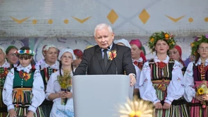 "Czternastka" w 2023 r. będzie wyższa. Prezes PiS podał kwotę 