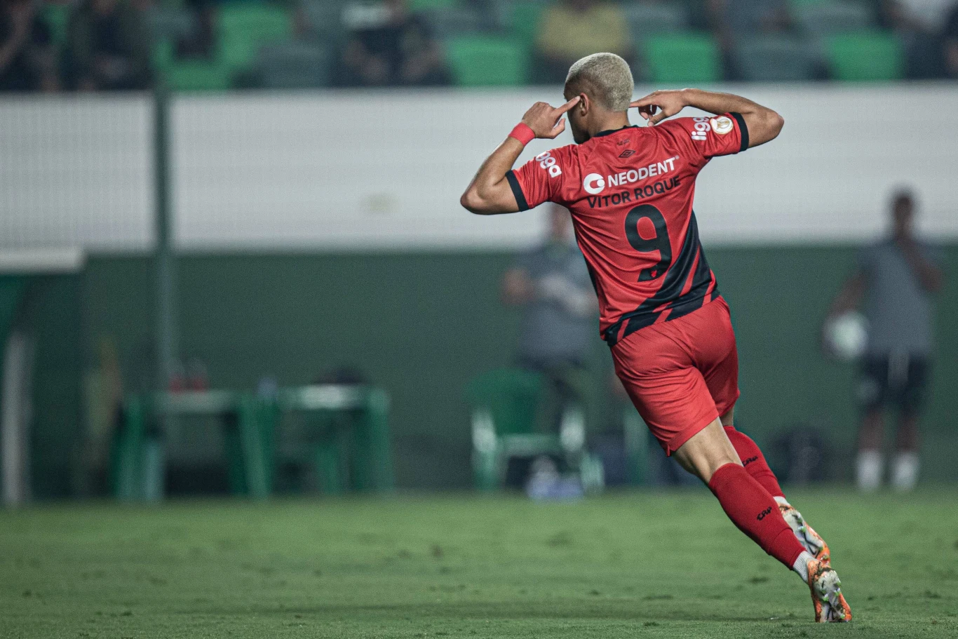 Vitor Roque