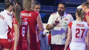 Stefano Lavarini z drużyną. Mecz Polska - Serbia na ME 2023