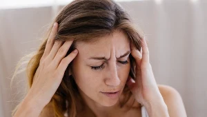 Objawy "popcornowego mózgu" ma coraz więcej z nas. Ryzyko dla zdrowia