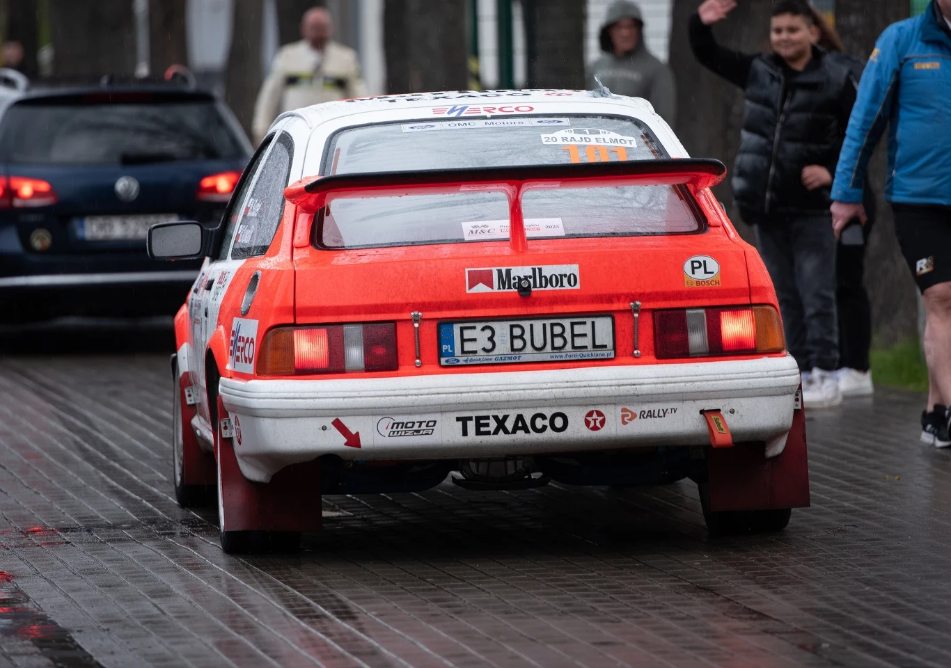 Kibice rajdowi koło takiego samochodu i takiej rejestracji nie przejdą obojętnie Kibice rajdowi koło takiego samochodu i takiej rejestracji nie przejdą obojętnie
