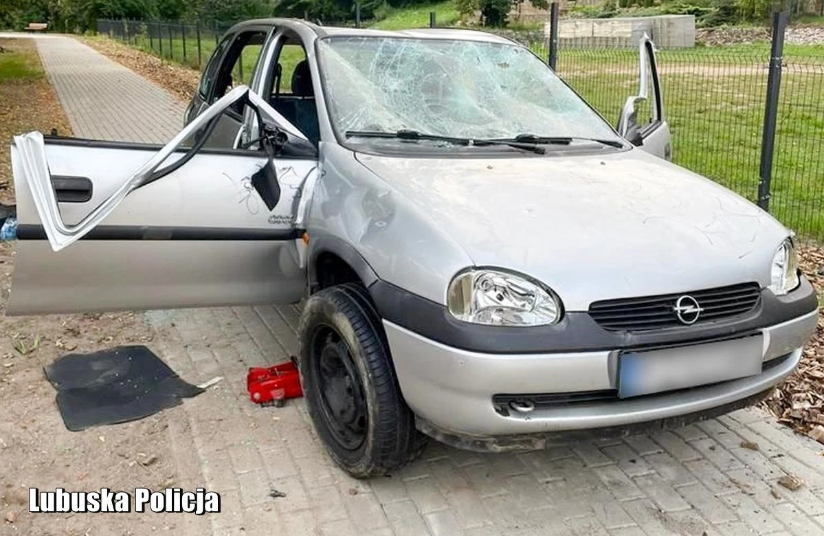 34-latek miał jechać zdezelowanym Oplem Corsą.