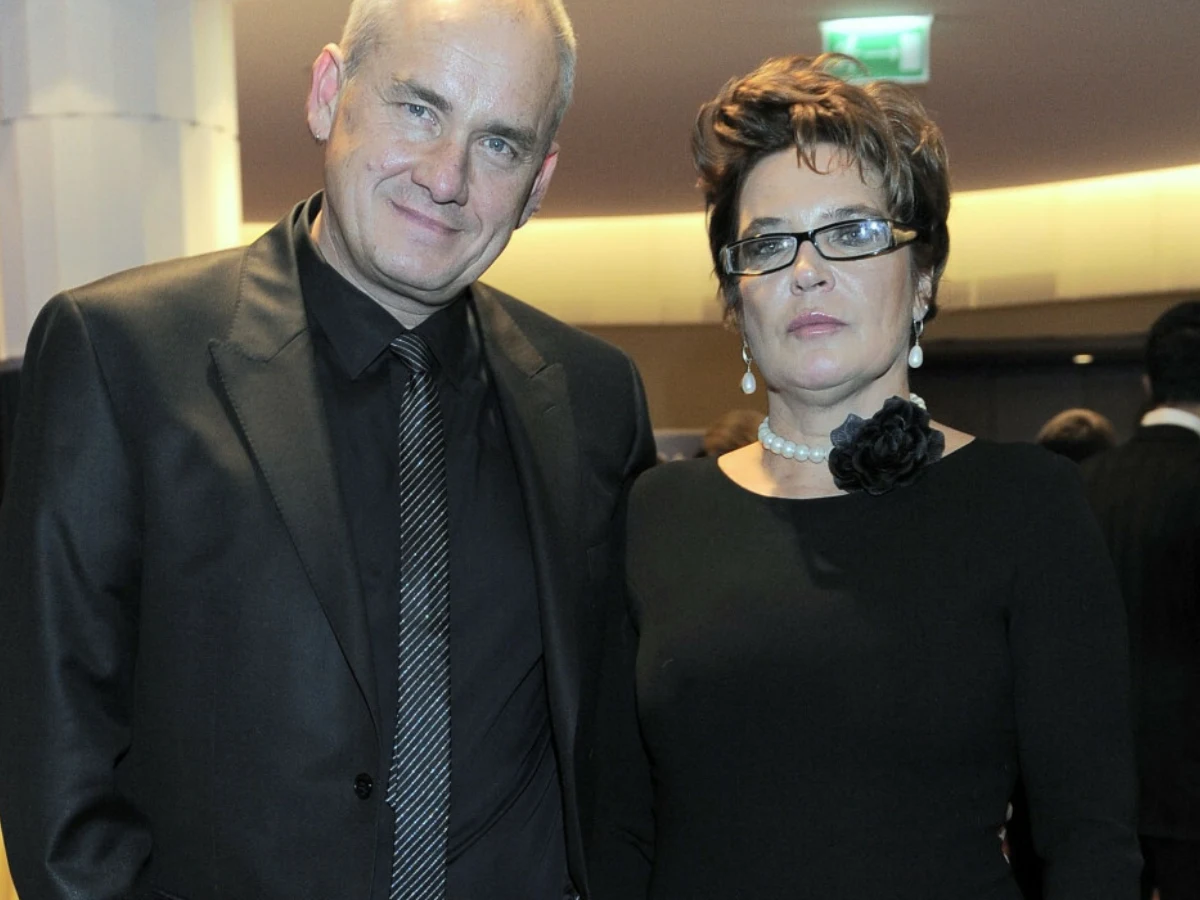 Została z dwóją małych dzieci, gdy trafił do aresztu. Ich miłość przetrwała najgorsze Została z dwóją małych dzieci, gdy trafił do aresztu. Ich miłość przetrwała najgorsze