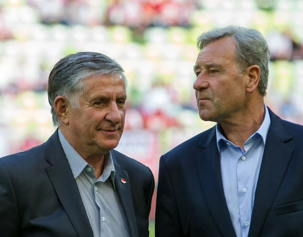 Lesław Ćmikiewicz (z lewej) i Antoni Szymanowski (z prawej), złoci medaliści igrzysk olimpijskich w Monachium Lesław Ćmikiewicz (z lewej) i Antoni Szymanowski (z prawej), złoci medaliści igrzysk olimpijskich w Monachium