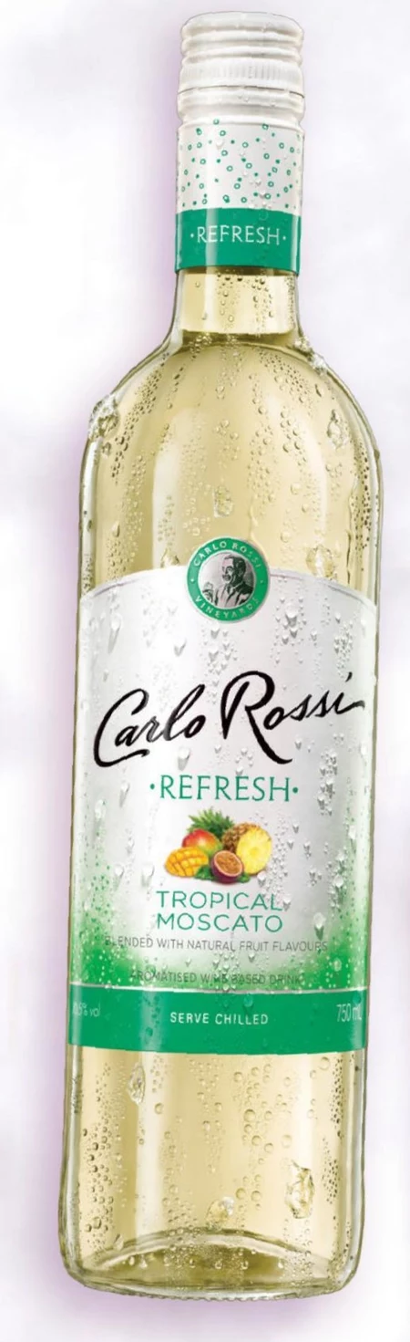 Carlo Rossi Refresh Tropical Moscato Aromatyzowany napój na bazie wina 750 ml