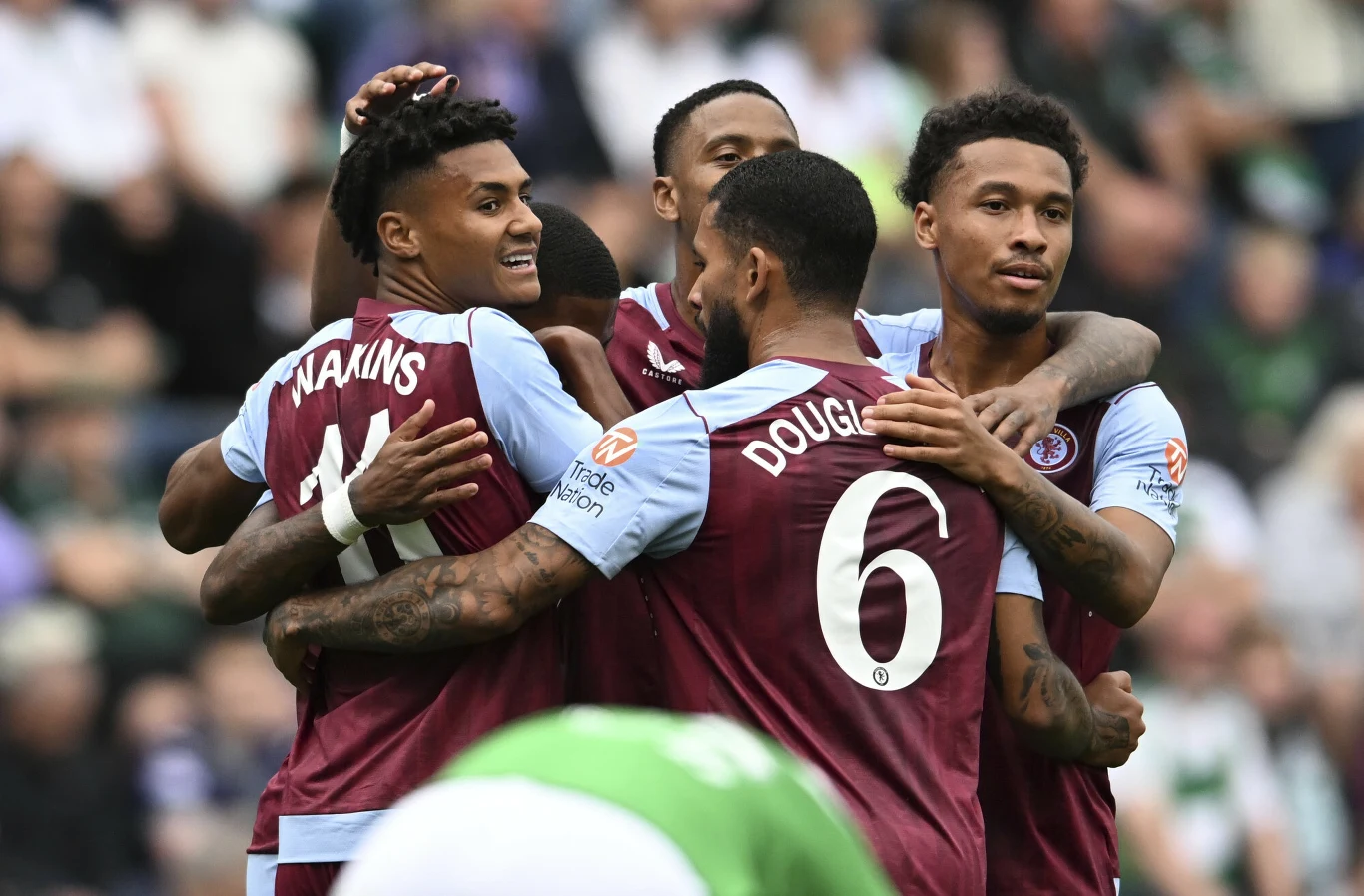 Aston Villa o krok od fazy grupowej LKE