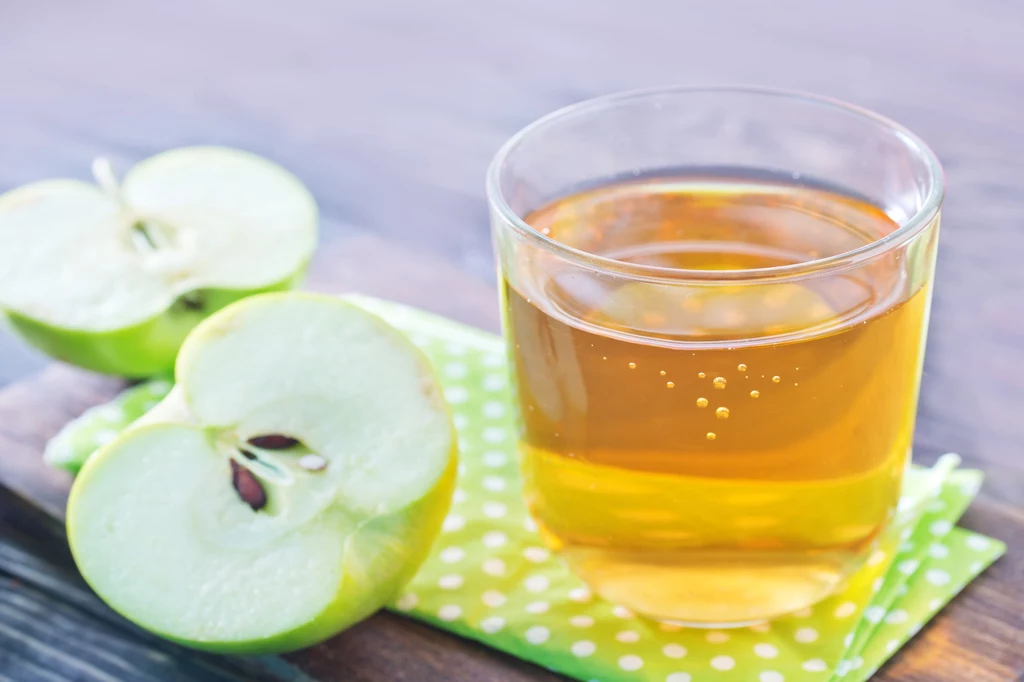 Ocet jabłkowy powinny pić przede wszystkim osoby, które mają dolegliwości trawienne