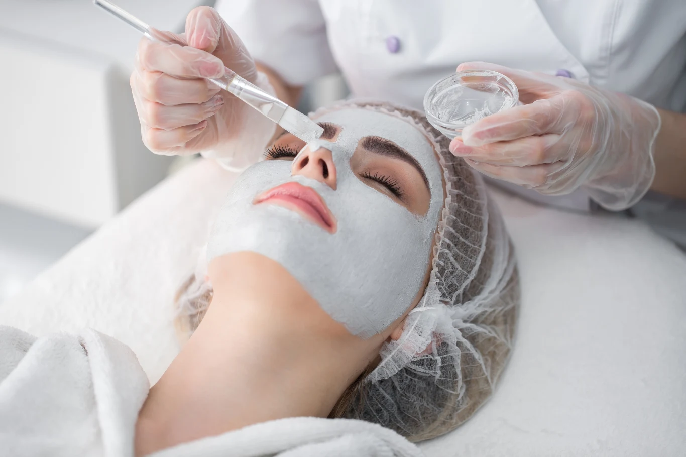 Ta maść doskonale nawilża, wygładza i odżywia skórę, a kosztuje zaledwie kilkanaście złotych