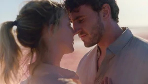 Saoirse Ronan i Paul Mescal w zwiastunie filmu "Foe"