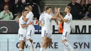 Legia, czyli szklanka do połowy pełna