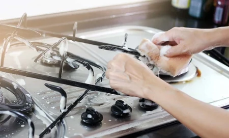 Jak wyczyścić kuchenkę 