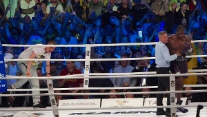 Daniel Dubois nie sfaulował Ołeksandra Usyka?