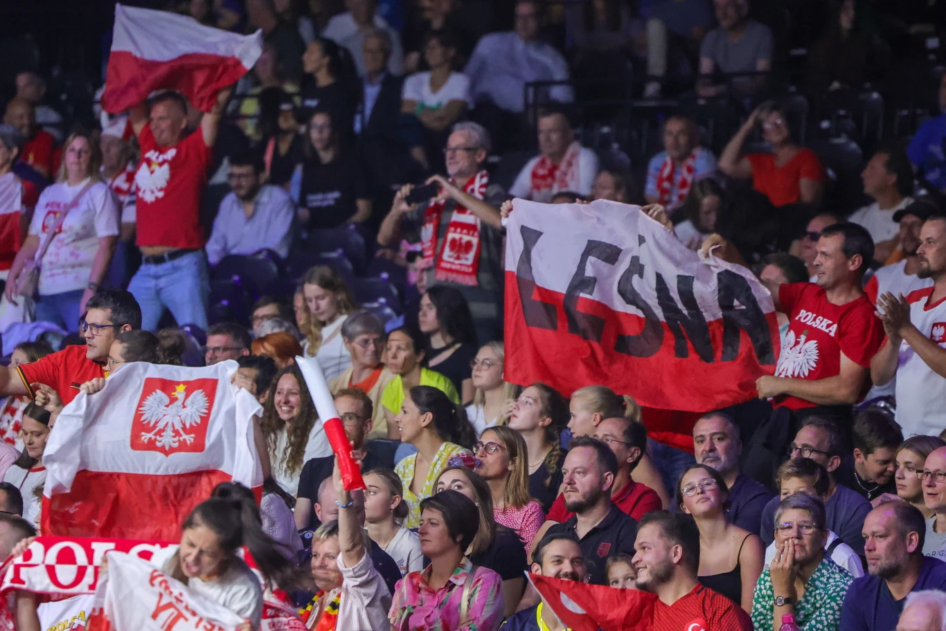 Polscy kibice w hali Palais 12 w Brukseli na meczu Polska - Niemcy