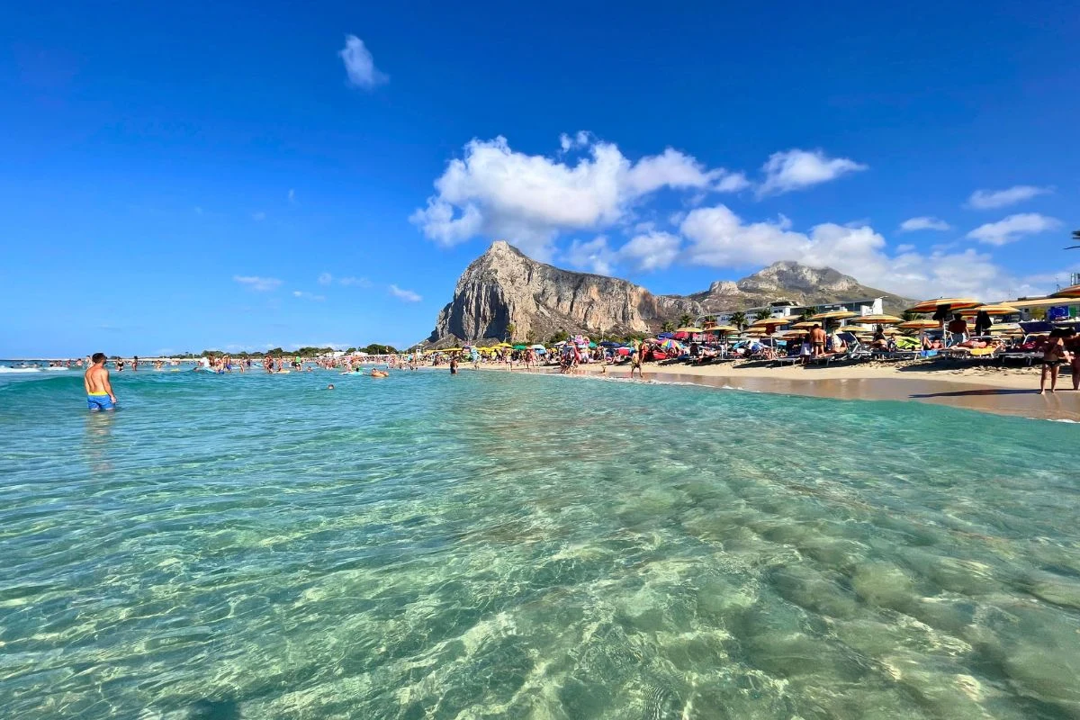Plaża w San Vito Lo Capo jest zachwycająca