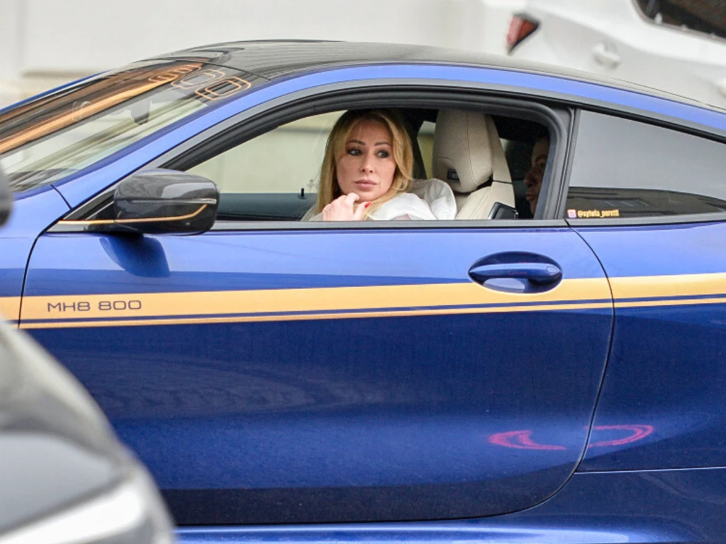 Sylwia Peretti jednak sprzedaje auto