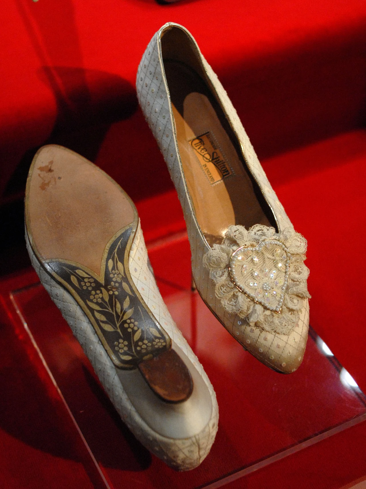 Ślubne buty księżnej Diany Ślubne buty księżnej Diany