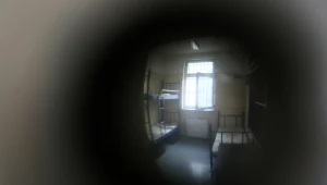 Tajemnicze zabójstwo w areszcie. Prawdę znają tylko osadzeni