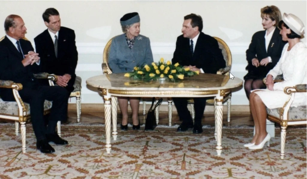 Królowa Elżbieta II z wizytą w Polsce Królowa Elżbieta II z wizytą w Polsce