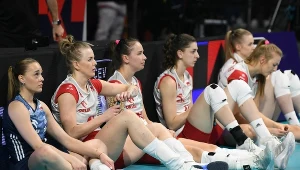 Polskie siatkarki po porażce z Turcją. Druga z lewej Joanna Wołosz, kapitan drużyny