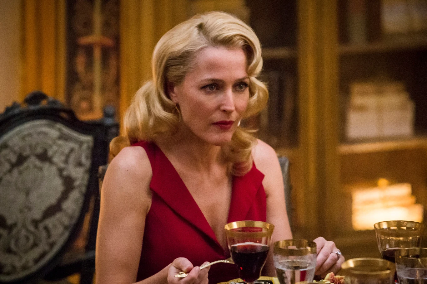 Gillian Anderson w serialu "Hannibal" Gillian Anderson w serialu "Hannibal"