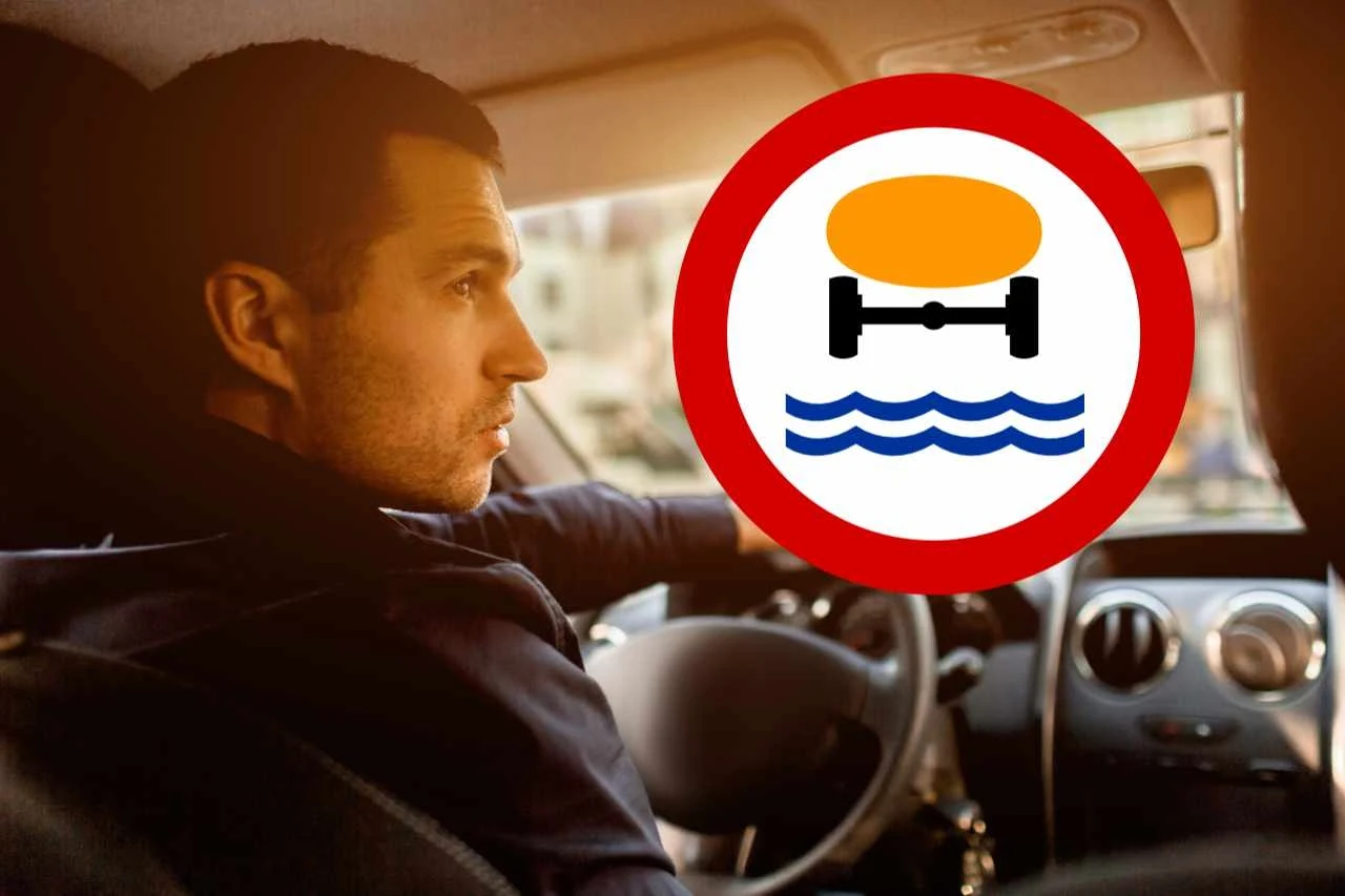 Pomarańczowe jajko nad falami może stanowić zagadkę - znak B-14 to bardzo specyficzny symbol Pomarańczowe jajko nad falami może stanowić zagadkę - znak B-14 to bardzo specyficzny symbol