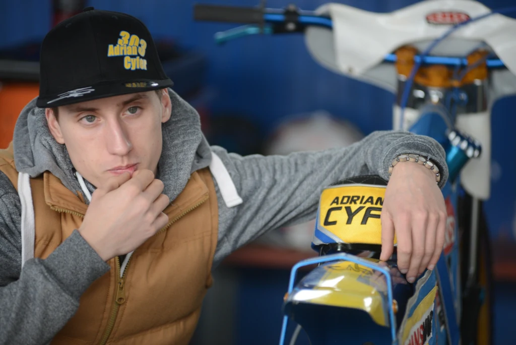 Adrian Cyfer Adrian Cyfer