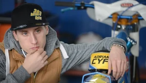 Polak uderza pięścią w stół. "Zawodnicy czekają trzy lub cztery miesiące za wypłatą"