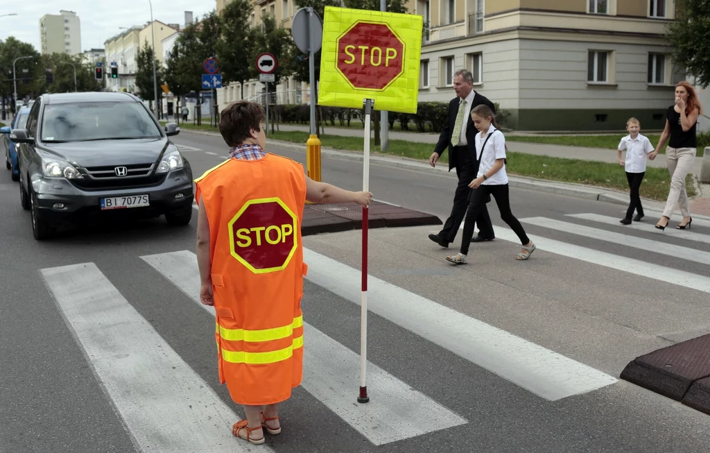 Policja sprawdziła bezpieczeństwo na przejściach dla pieszych w okolicach szkół (zdjęcie ilustracyjne)