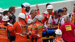 Francesco Bagnaia opuścił tor na noszach