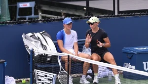 Iga Świątek (L) i Daria Abramowicz (P)