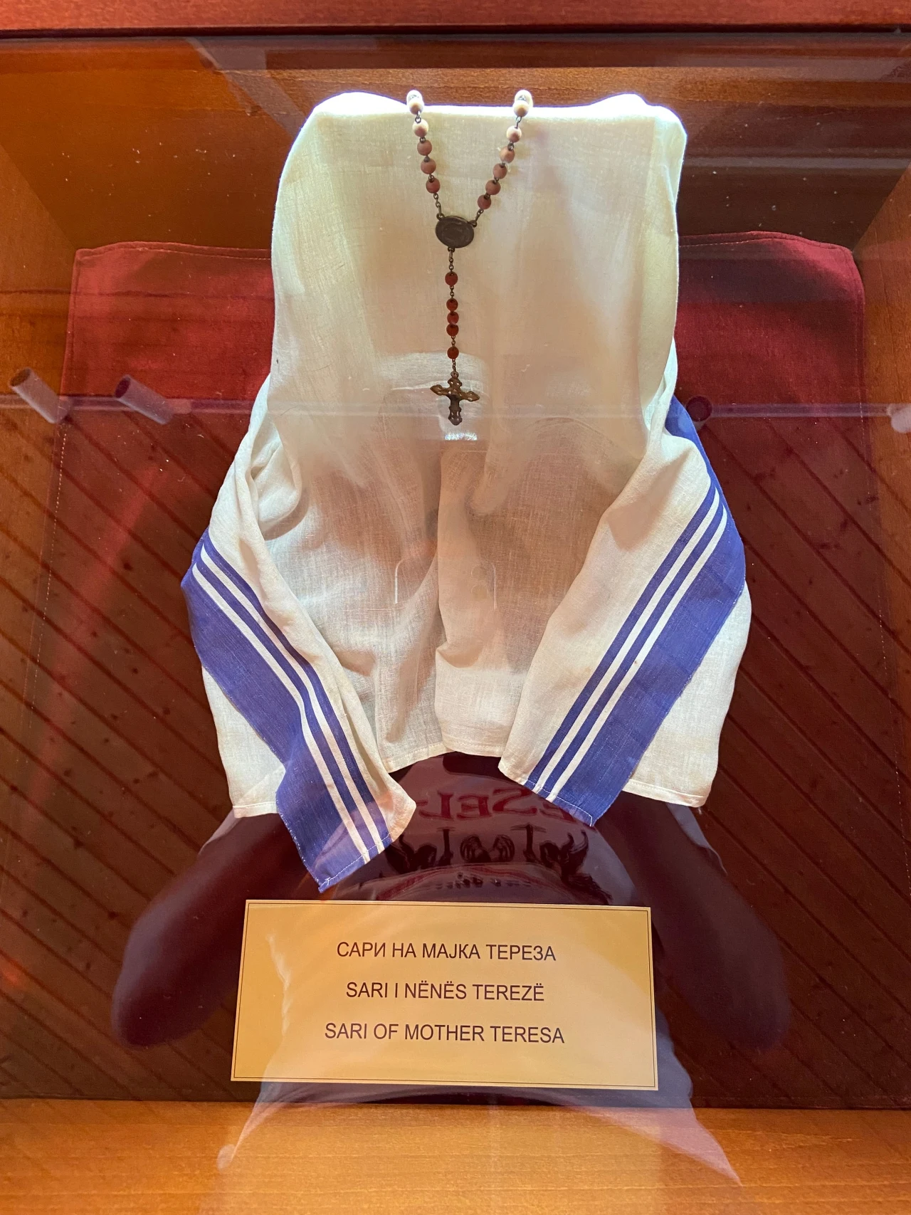 Białe sari Białe sari