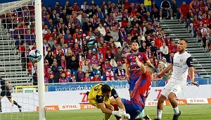 Beniaminek postawił się Rakowowi. Mistrz Polski nie miał litości