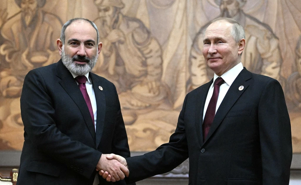 Nikol Paszynian i Władimir Putin Nikol Paszynian i Władimir Putin