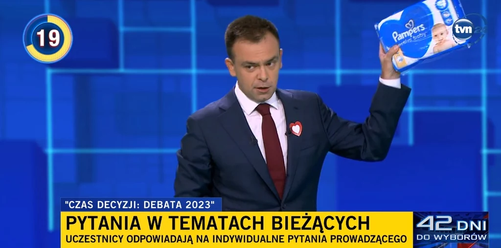 - Symbolem tchórzostwa (PiS - red.) niech będzie paczka pampersów - powiedział Andrzej Domański z KO w trakcie debaty - Symbolem tchórzostwa (PiS - red.) niech będzie paczka pampersów - powiedział Andrzej Domański z KO w trakcie debaty