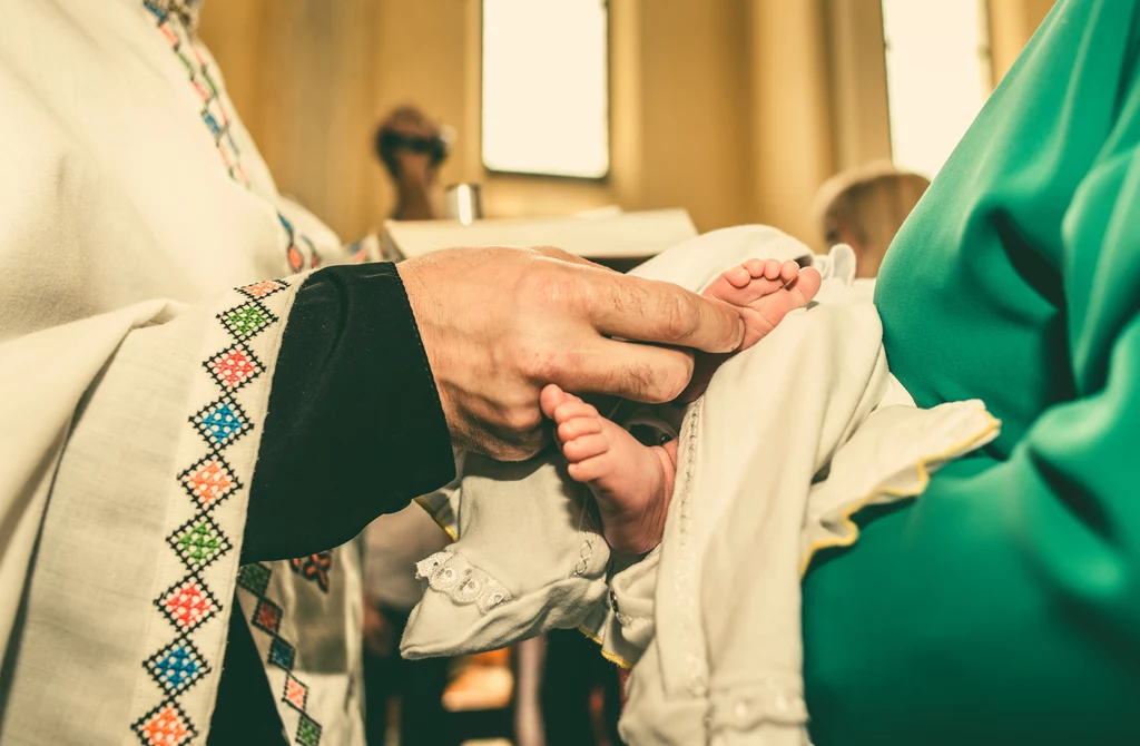 Kościół wskazuje dwa przypadki, w których nieochrzczone dziecko może dostąpić życia wiecznego po śmierci