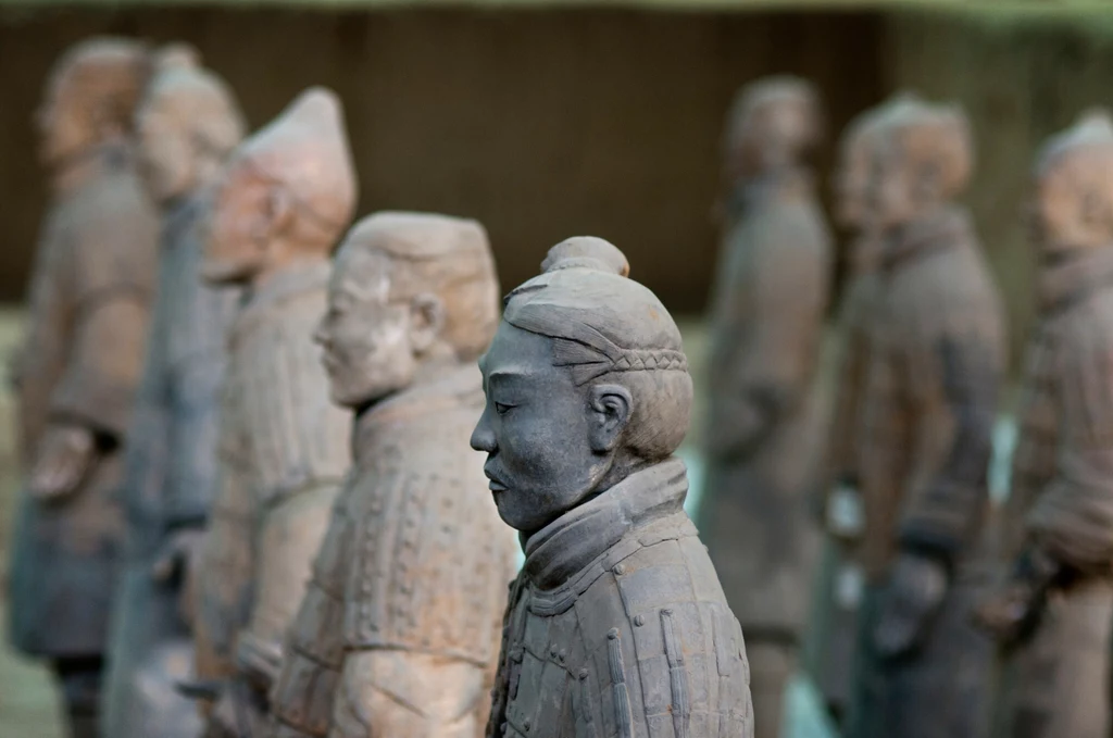 Dostępu do grobowca Qin Shi Huanga pilnowało kilka tysięcy modeli żołnierzy
