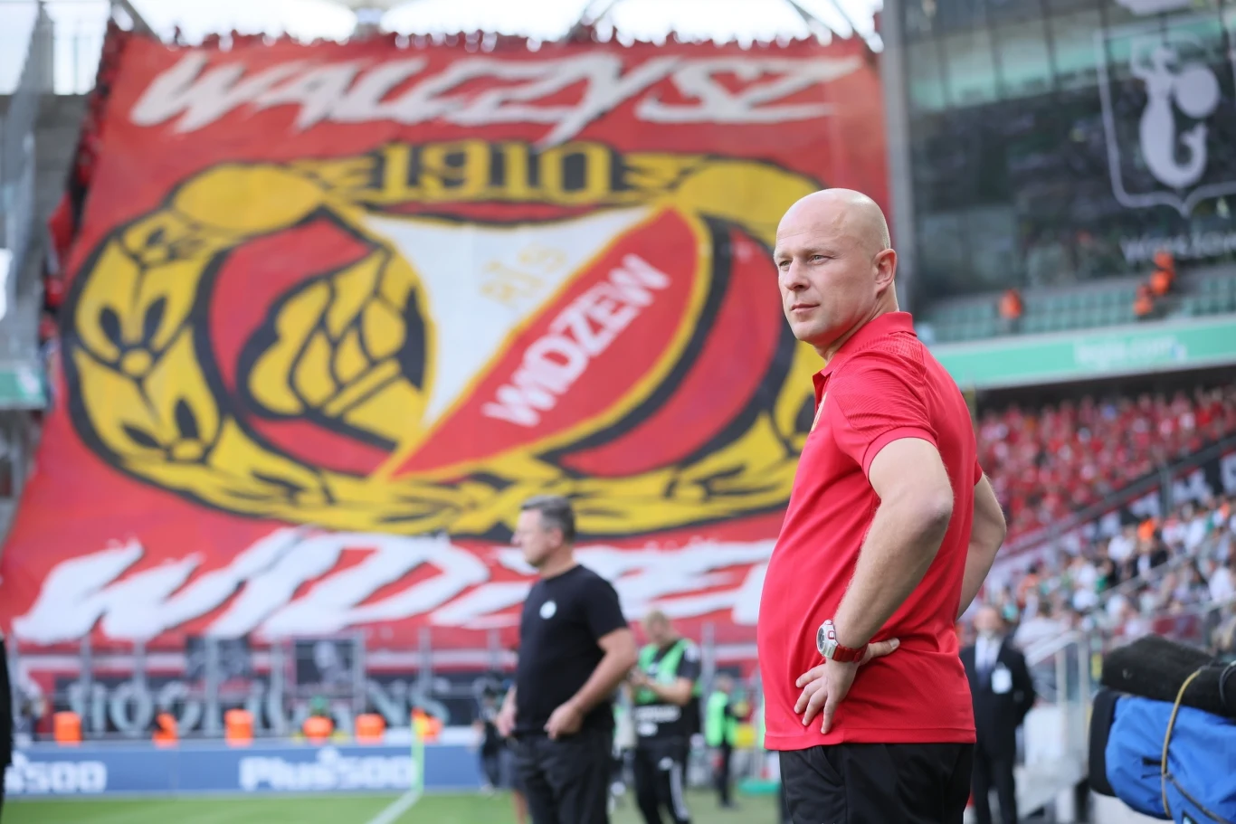 Janusz Niedźwiedź już nie jest trenerem Widzewa Janusz Niedźwiedź już nie jest trenerem Widzewa