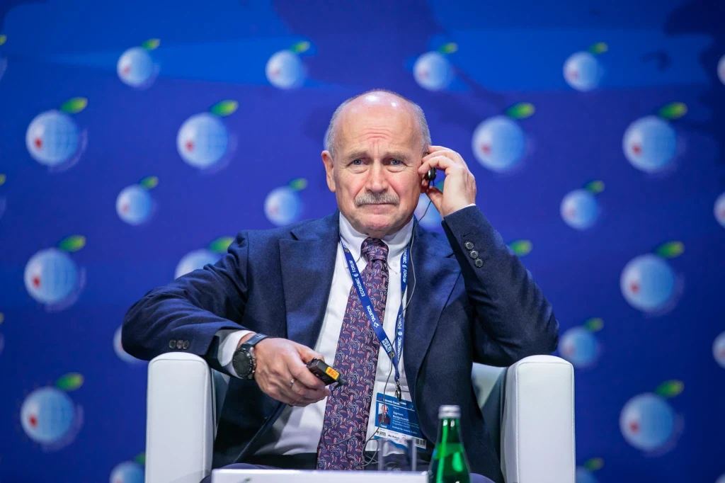 Zygmunt Berdychowski, założyciel Fundacji „Instytut Studiów Wschodnich”. Zygmunt Berdychowski, założyciel Fundacji „Instytut Studiów Wschodnich”.